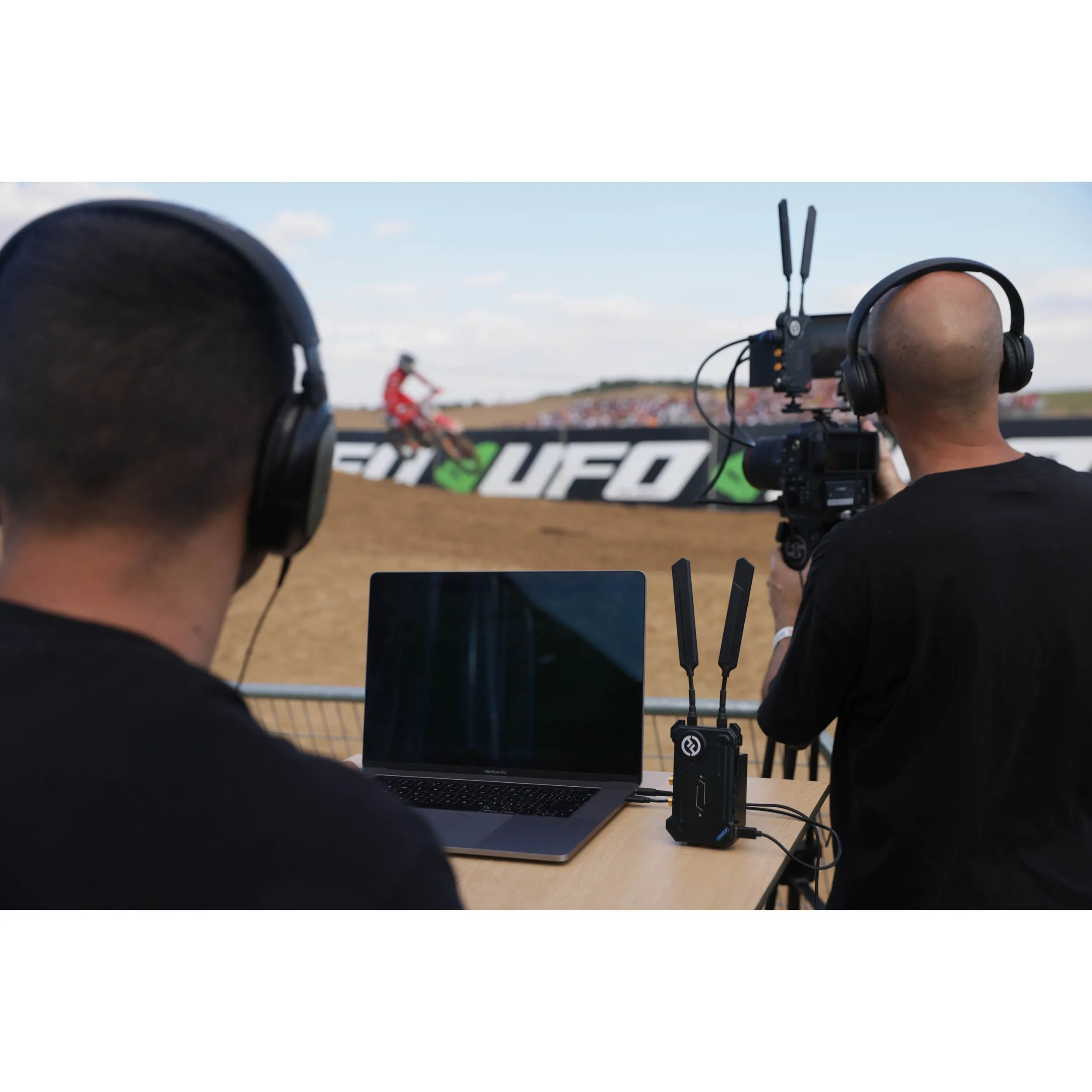 COSMO C1 Wireless SDI/HDMI Video Transmission System