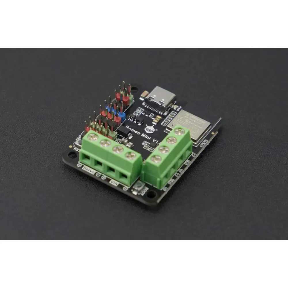 Romeo ESP32-C3 ロボット制御ボード (Wi-Fi および Bluetooth 5 をサポート)