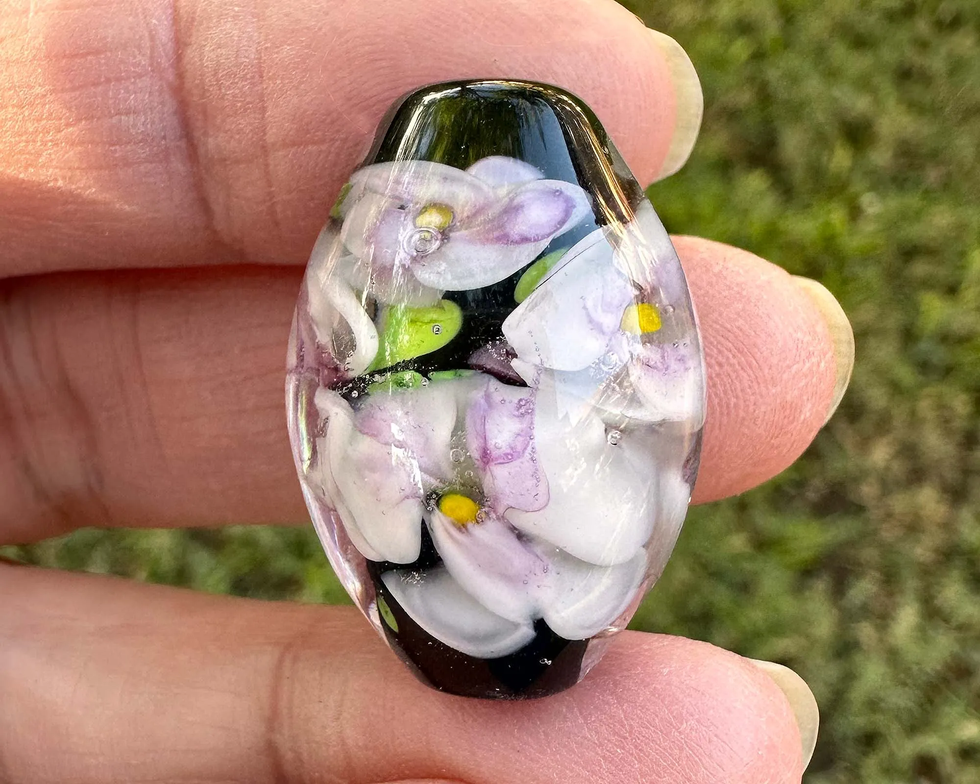White Floral Lampwork Focal Bead SRA