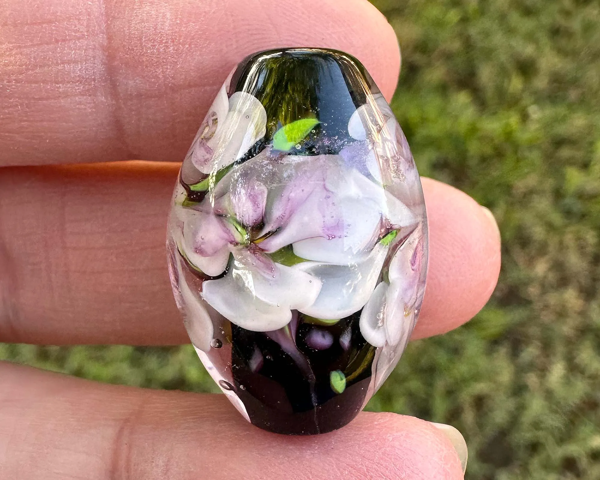 White Floral Lampwork Focal Bead SRA